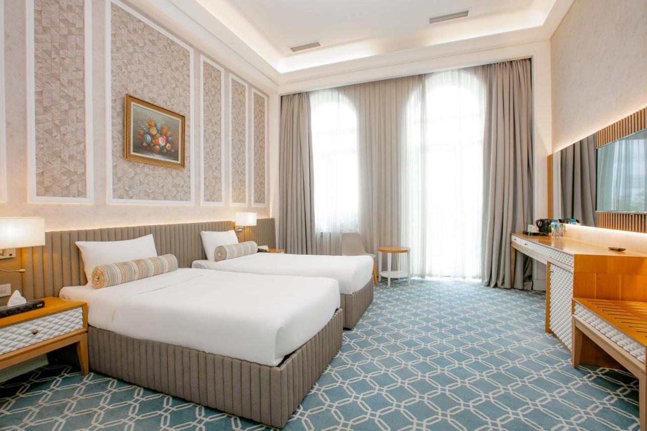 Promenade Hotel Baku Bagian luar foto