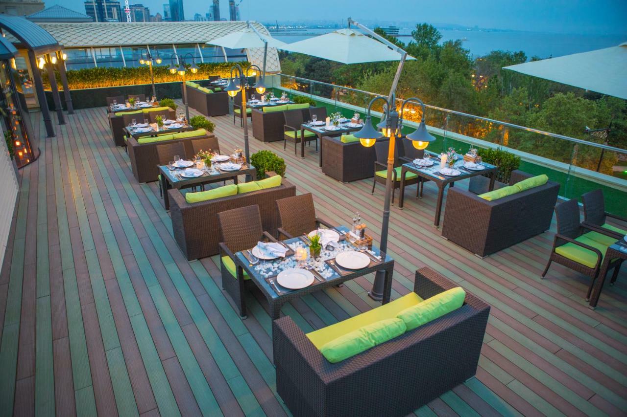Promenade Hotel Baku Bagian luar foto The Deck
